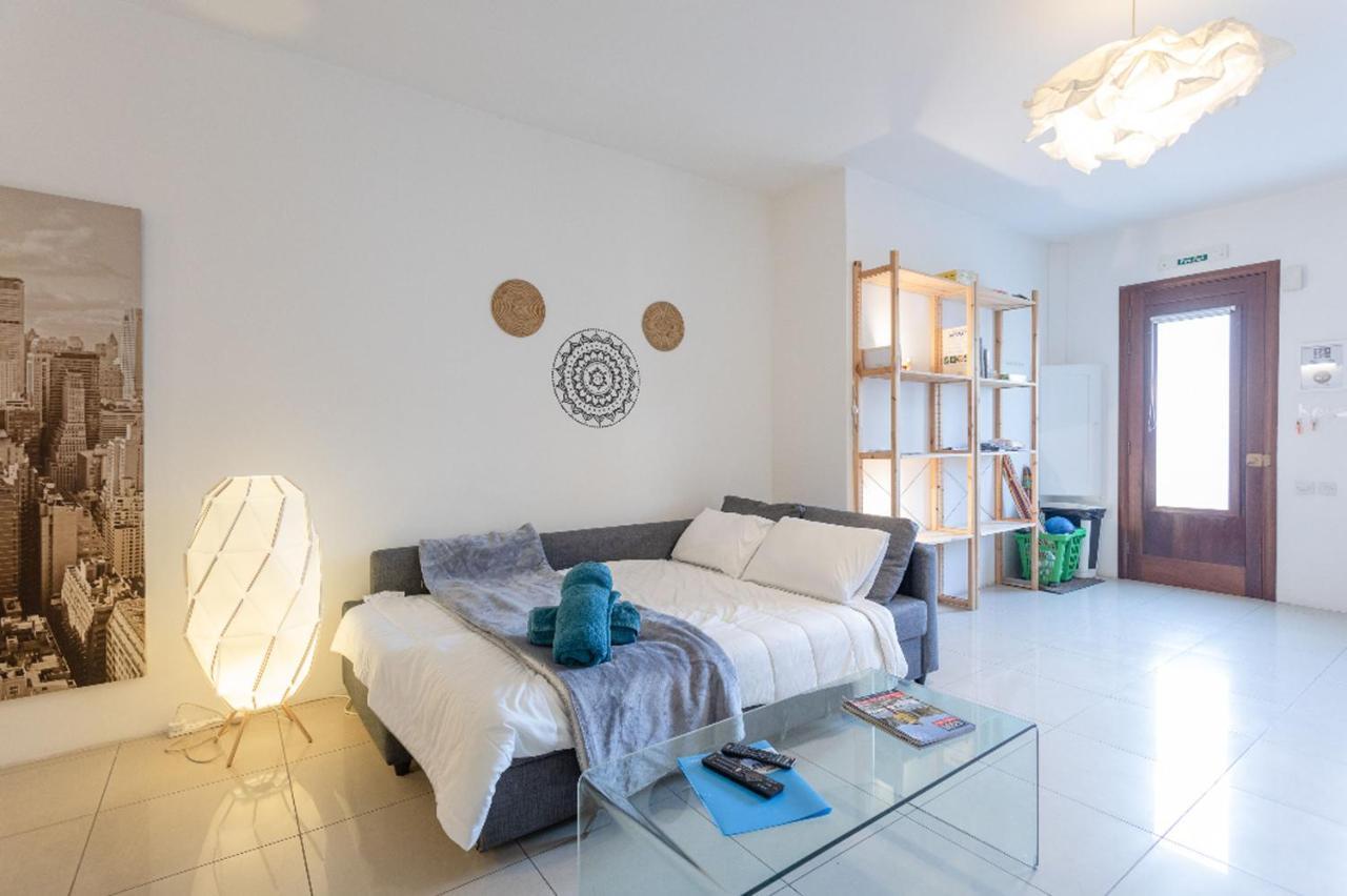 Ivy Mansions St Julians Central Swieqi Сент Джулианс Экстерьер фото