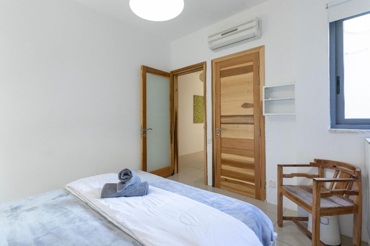 Ivy Mansions St Julians Central Swieqi Сент Джулианс Экстерьер фото