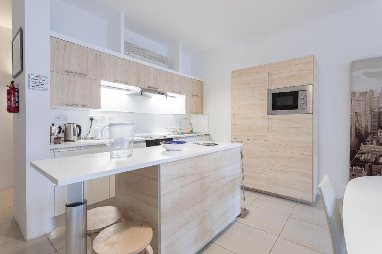 Ivy Mansions St Julians Central Swieqi Сент Джулианс Экстерьер фото