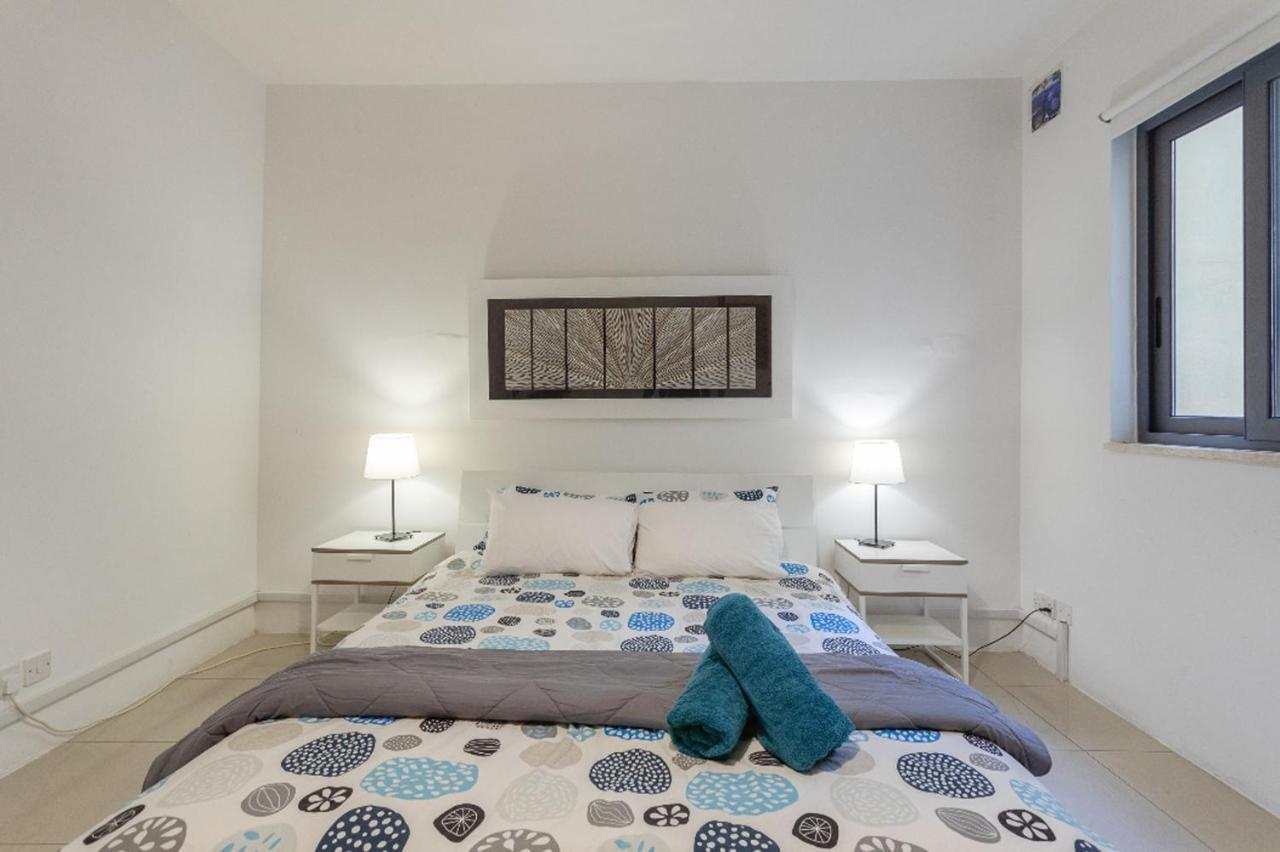 Ivy Mansions St Julians Central Swieqi Сент Джулианс Экстерьер фото